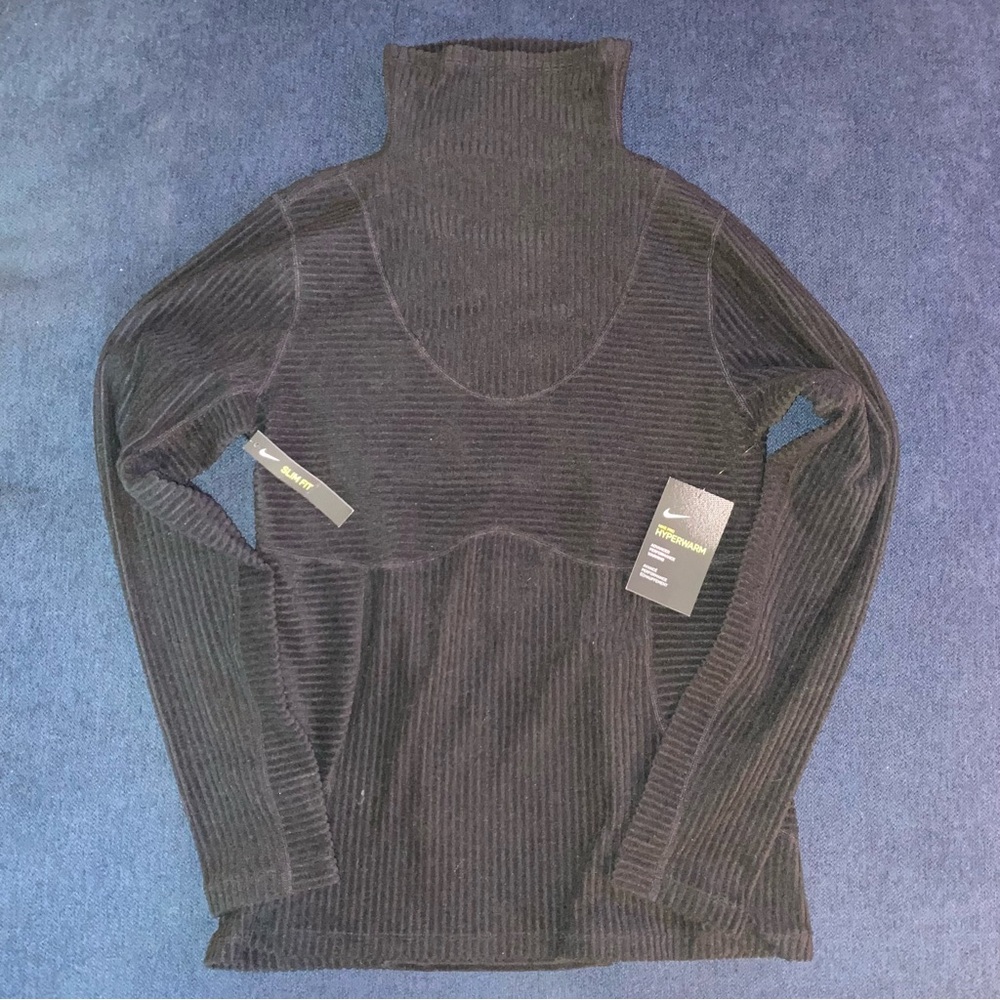 Nike Women’s Black Nike Pro Hyperwarm Turtleneck